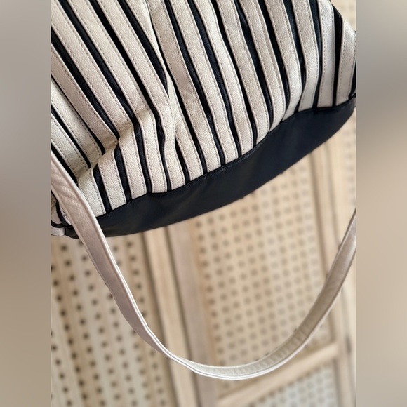 Large satchel crossbody handbag multiway faux leather Striped Black White Bag - Picture 5 of 11